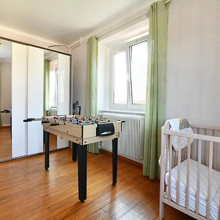 Des Hirondelles Apartament