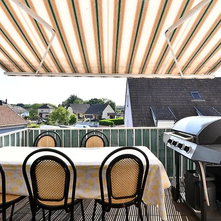 Des Hirondelles Apartment *