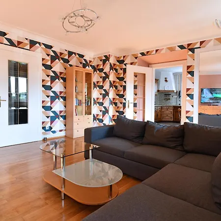 Des Hirondelles Apartament Ostheim